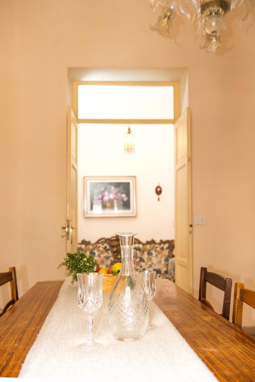 La Casa Di Via Narbone Hotel Palermo Luaran gambar