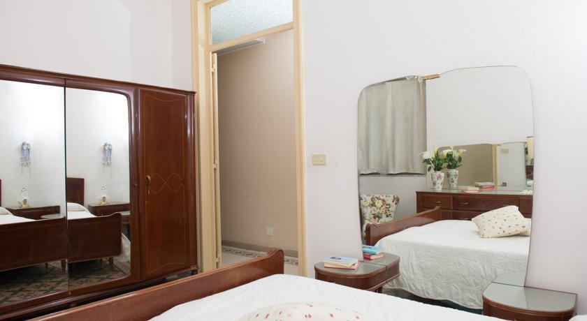 La Casa Di Via Narbone Hotel Palermo Bilik gambar