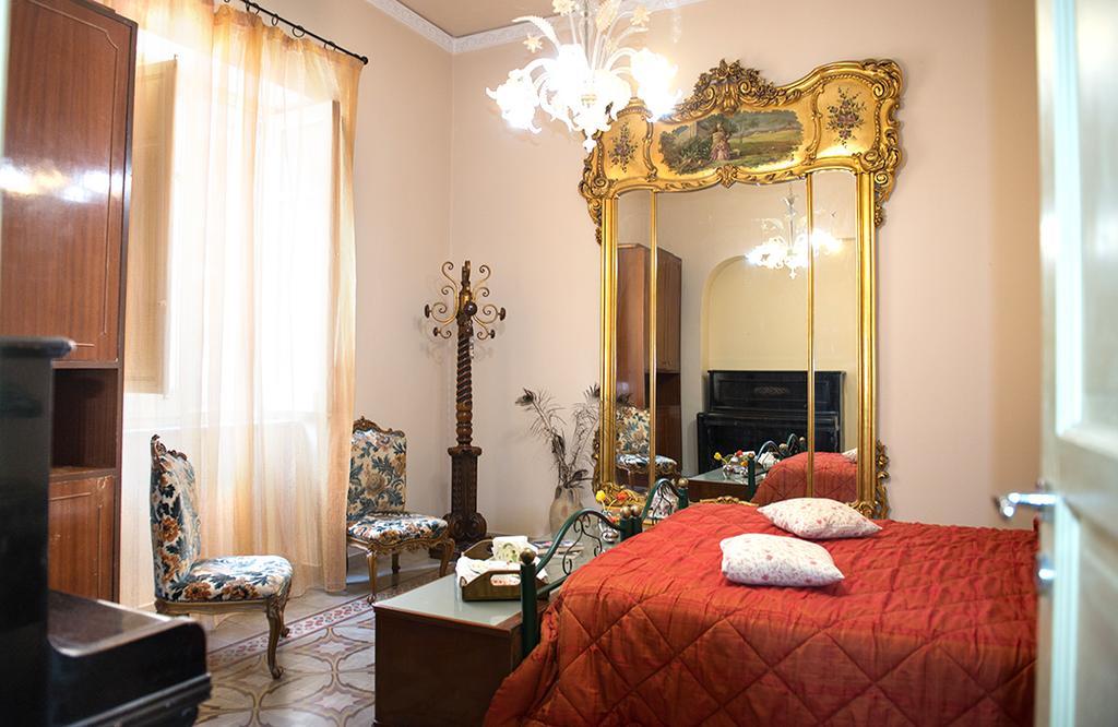 La Casa Di Via Narbone Hotel Palermo Luaran gambar